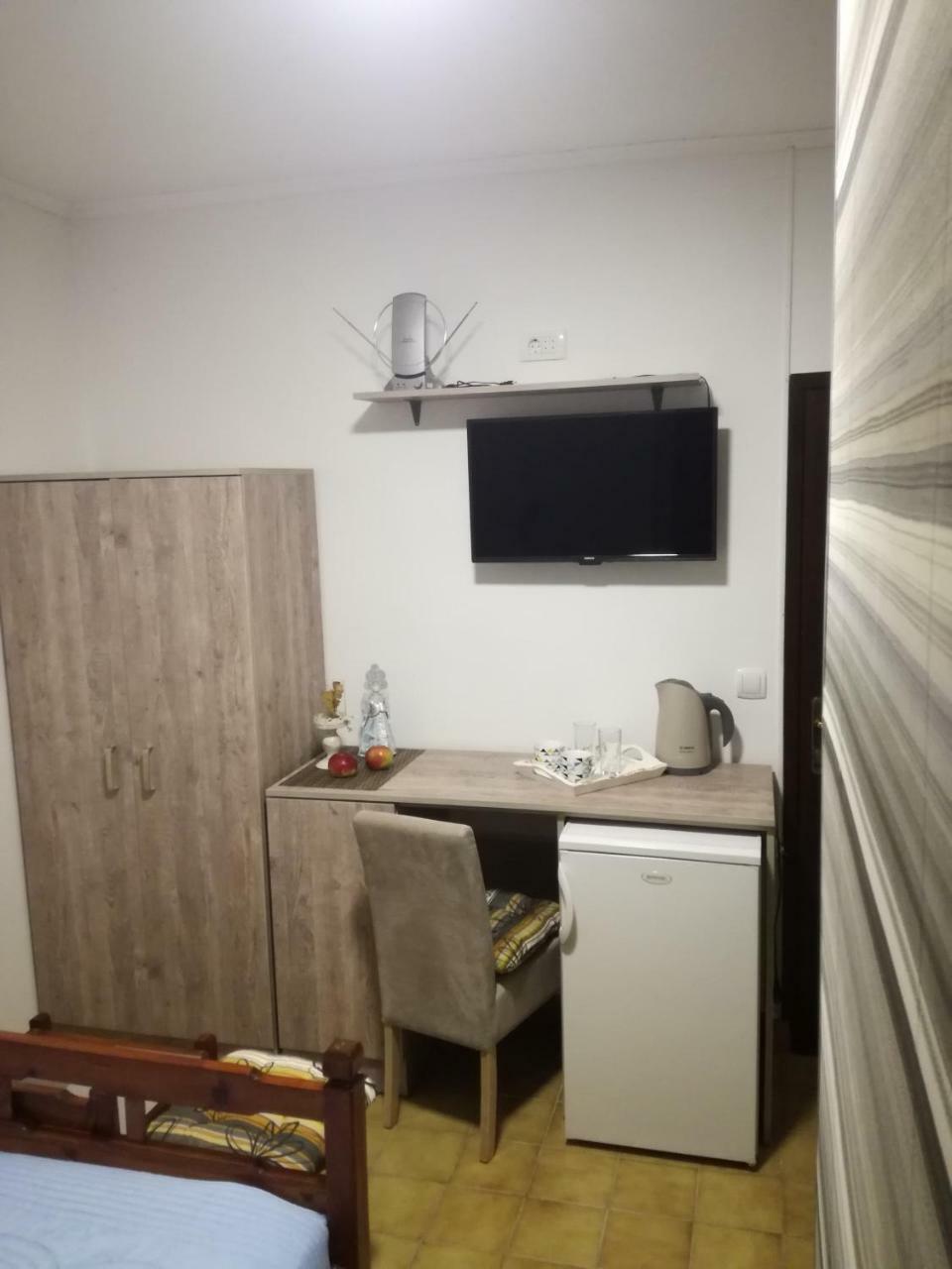 Miron Apart&Rooms ラファイロヴィチ エクステリア 写真