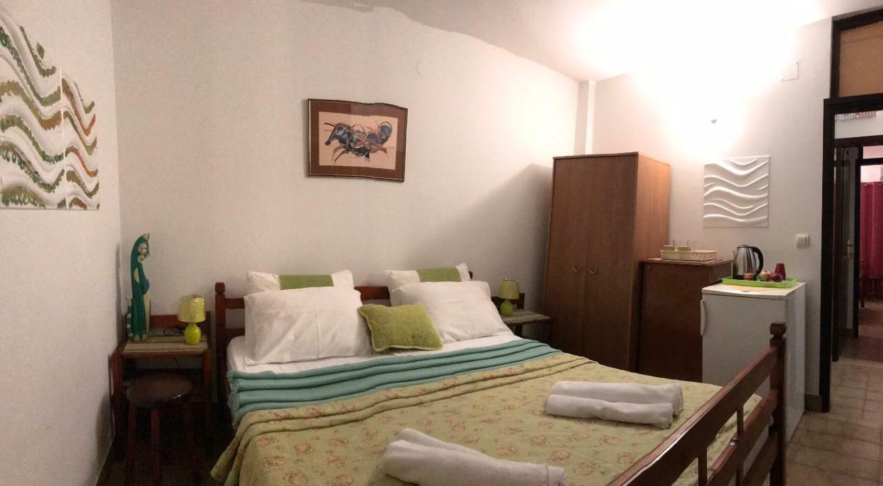 Miron Apart&Rooms ラファイロヴィチ エクステリア 写真